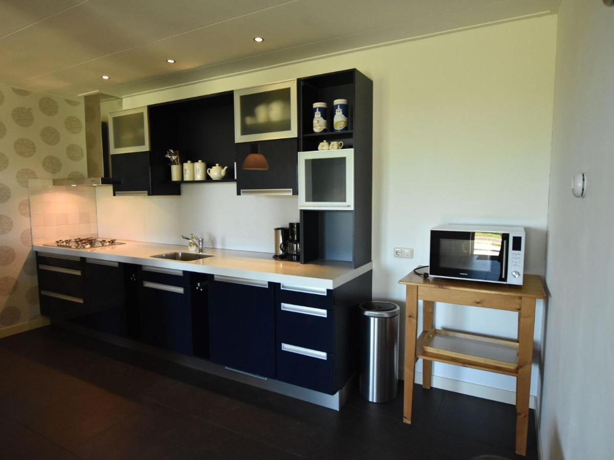 Rural Holiday Home With A Lovely Sunny Terrace ウォルクム エクステリア 写真